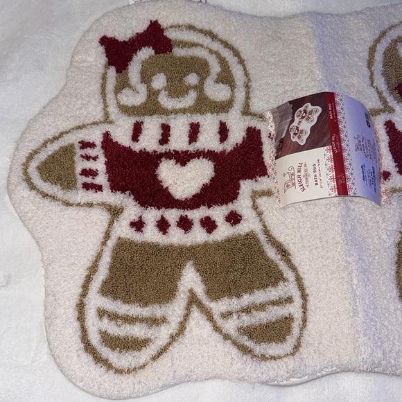 Sleigh Hill Gingerbread Girl and Boy Plush Bathroom Rug - Picture 2 of 8